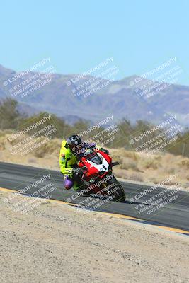 media/Jan-13-2025-Ducati Revs (Mon) [[8d64cb47d9]]/3-B Group/Session 3 (Turn 7 Inside)/